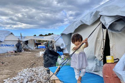 Kryzys humanitarny dotyka także najmłodszych uchodźców z obozu Moria 2.0 na wyspie Lesbos